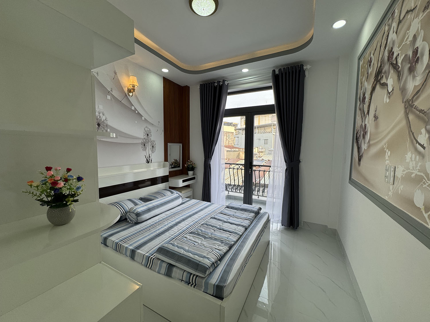 Nhà phố 3 lầu t.kế Tân Cổ Điển, full nội thất cao cấp, hẻm xe hơi khu VIP Lê Lợi-Gần ĐH Công Nghiệp